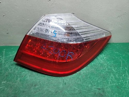 Used OEM Part - light assembly/tail light right Hyundai I30 Elantra GT 2009 - Rear combination, RH OEM 92402, 3M060