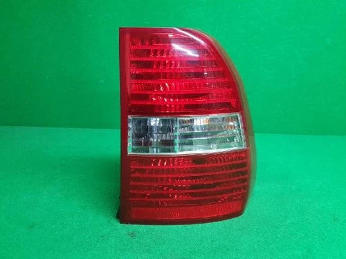 Right rear tail light assembly compatible with Kia Sportage 2007, genuine OEM replacement part 92402 1F003