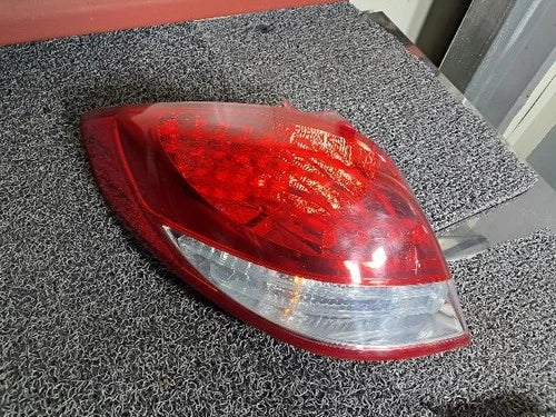 Rear combination tail light (left) compatible with Hyundai Veloster 2011, genuine OEM replacement part 92401 2V110