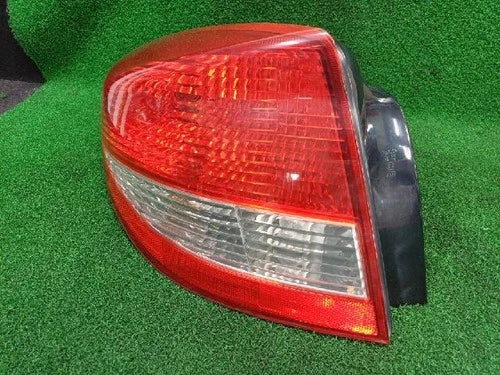 Rear tail light assembly Kia Sorento 2003 OEM 92401 FD000