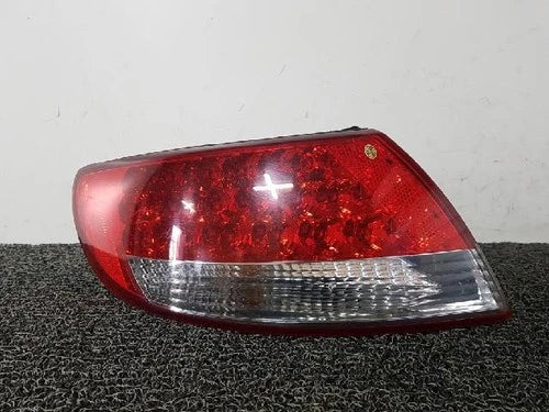 Left rear tail light assembly compatible with Hyundai Azera 2009, genuine OEM replacement part 92401 3L002