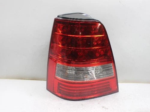 Left rear tail light assembly compatible with Kia Sorento 2007, LH OEM 92401, 3E500