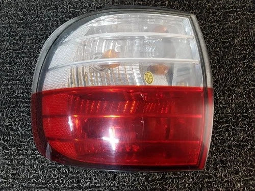 Left outer rear tail light assembly compatible with Hyundai H-1 2005, OEM 92401 4A600
