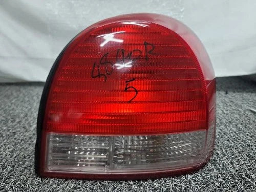 Right rear tail light assembly compatible with Hyundai EF 2000, genuine OEM replacement part 92402 38002