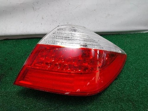 Rear combination tail light assembly (right) compatible with Hyundai Genesis Coupe 2009, genuine OEM replacement part 92402-3M0