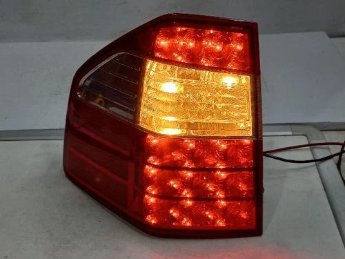Left rear tail light assembly compatible with Kia Borrego 2010, genuine OEM replacement part 924012J101