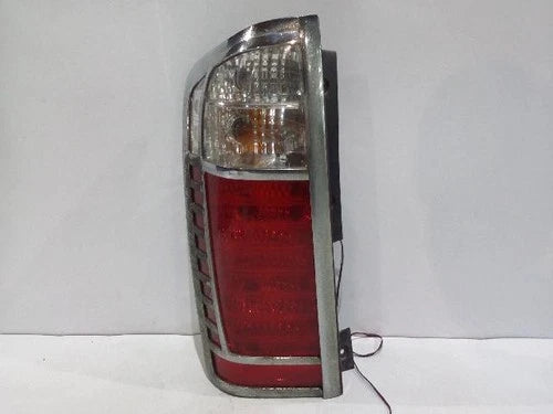 Left rear combination tail light assembly compatible with Kia Carnival 2005, genuine OEM replacement part 92401 4D000
