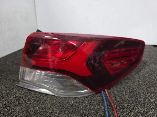 Used OEM Part - Combination Tail Light Assembly compatible with Hyundai LF 2018, genuine OEM replacement part 92402C1600