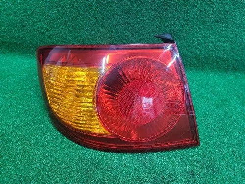 Left rear tail light assembly compatible with Hyundai Elantra 2003, genuine OEM replacement part 92401 2D200