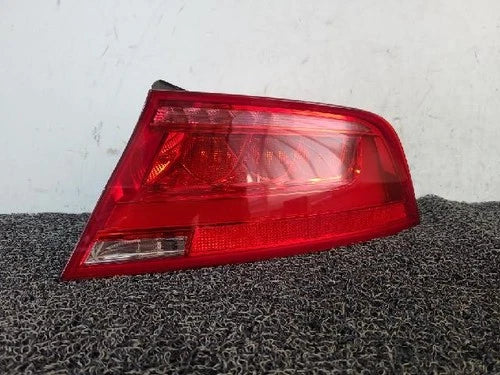 Rear combination tail light Audi A6 2012 (right side/passenger side) OEM 4G8945096