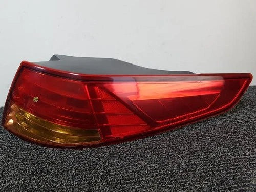 Right rear combination tail light assembly compatible with Kia K5 2012, genuine OEM replacement part 92402 2T000