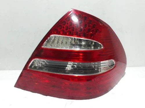 Right rear tail light assembly compatible with Mercedes Benz E200 2006, genuine OEM replacement part A2118200664
