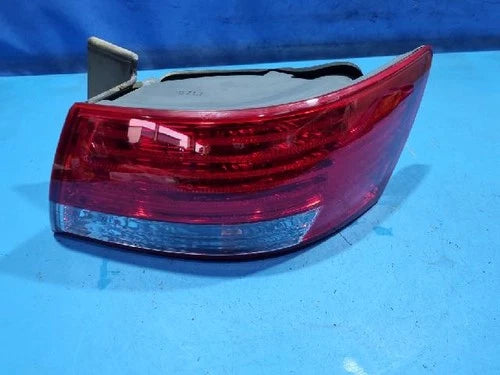 Right outer rear tail light assembly (RH) Hyundai 92402 3K540