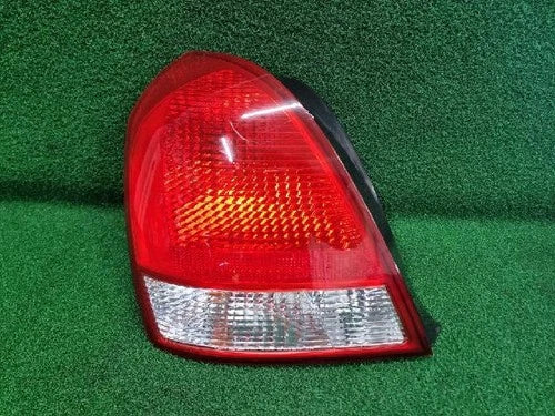 Left rear tail light assembly compatible with Hyundai Elantra 2002, genuine OEM replacement part 92401 2D000