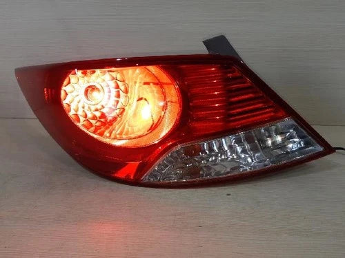 Left rear combination tail light assembly compatible with Hyundai Accent 2014, genuine OEM replacement part 924011R000