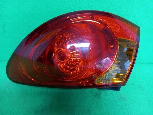 Right rear combination tail light (RH) halogen compatible with Hyundai Elantra 2007, genuine OEM replacement part 92402 2H000