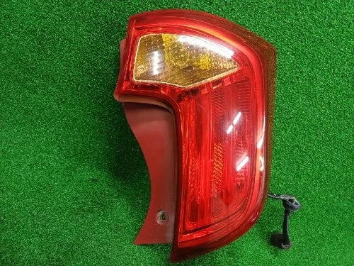 Rear combination tail light (right) compatible with Kia Picanto 2015, genuine OEM replacement part 92402-1Y0