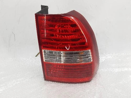 Right rear combination tail light compatible with Kia Sportage 2007, genuine OEM replacement part 92402 1F003