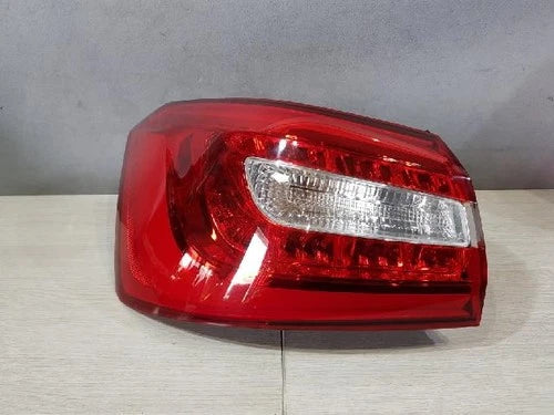 Left rear combination tail light assembly compatible with Kia Cadenza 2015, genuine OEM replacement part 92401E8000