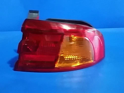 Kia 2004 - Faro/Calavera trasero combinado derecho OEM 924213C000