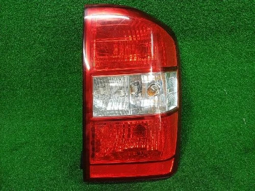 Rear combination tail light compatible with Kia Carnival 2010 (right side/passenger side) OEM 92402-4D1