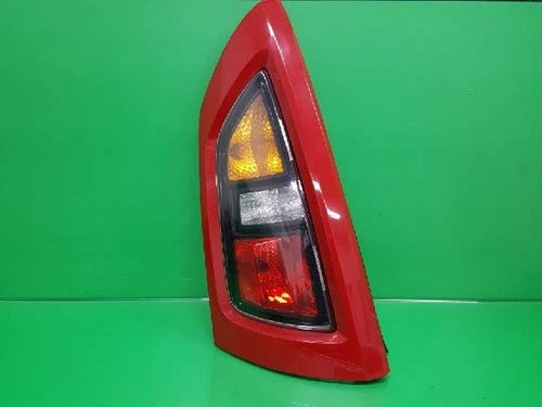 Used OEM Part - light assembly/tail lights rear combination compatible with Kia Soul 2009, genuine OEM replacement part 924102K000