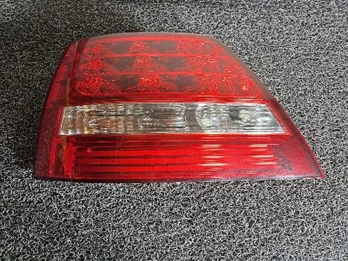 Left rear tail light assembly compatible with Kia Sorento 2007, LH OEM 92401, 3E500