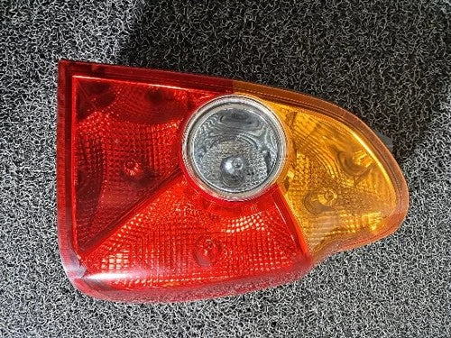 Right rear combination tail light assembly compatible with Hyundai Terracan 2002, genuine OEM replacement part 92402 H1010