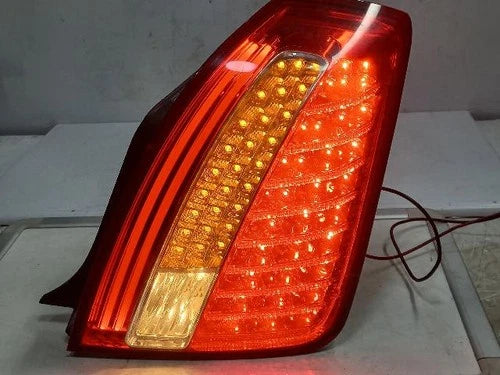 Right rear combination tail light assembly compatible with Kia Amanti 2010, genuine OEM replacement part 924023F800