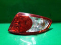 Right rear combination tail light assembly OEM 92402 2B000 compatible with Hyundai Santa Fe 2006