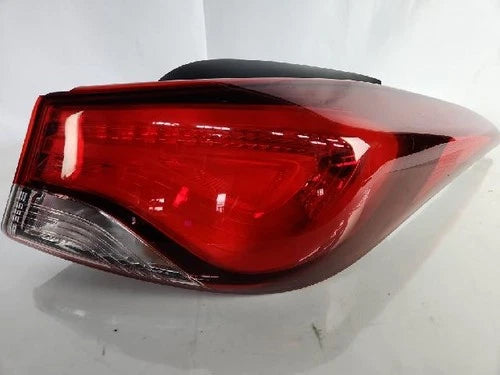 Right outer rear tail light assembly compatible with Hyundai Elantra 2016, OEM 92402 3X200