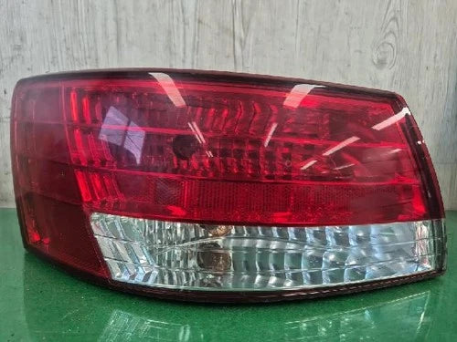 Left rear tail light assembly (part front left) compatible with Hyundai NF 2005, genuine OEM replacement part 92401-3K0