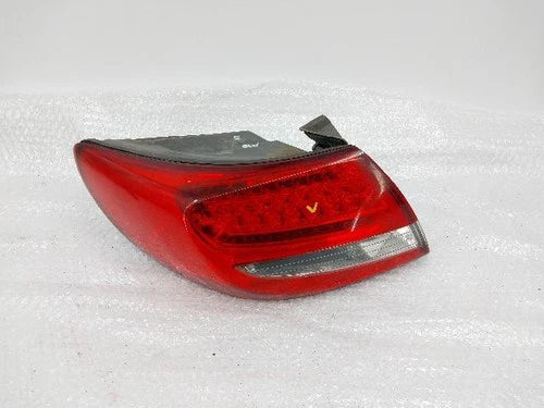 Left rear combination tail light assembly compatible with Hyundai Azera 2010, genuine OEM replacement part 924013L5