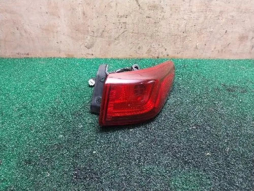 Right outer rear tail light assembly compatible with Hyundai Kona 2020, genuine OEM replacement part 92402J9000