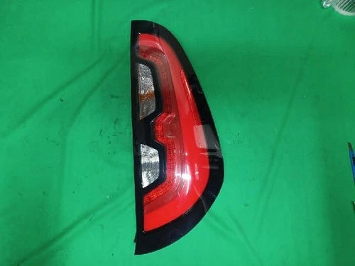 Right rear combination tail light assembly OEM 92402E4 compatible with Kia Soul 2015