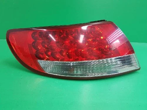 Left rear tail light compatible with Hyundai Azera 2008, genuine OEM replacement part 924013L001