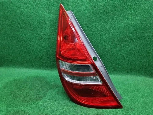 Left rear tail light assembly compatible with Hyundai i30 2009, genuine OEM replacement part 92401 2L000