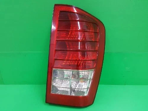 Right rear tail light assembly compatible with Kia Carnival 2007, genuine OEM replacement part 92402 4J000
