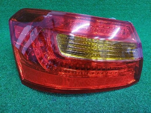 Left rear tail light assembly compatible with Kia Cadenza 2010, genuine OEM replacement part 92401-3R0