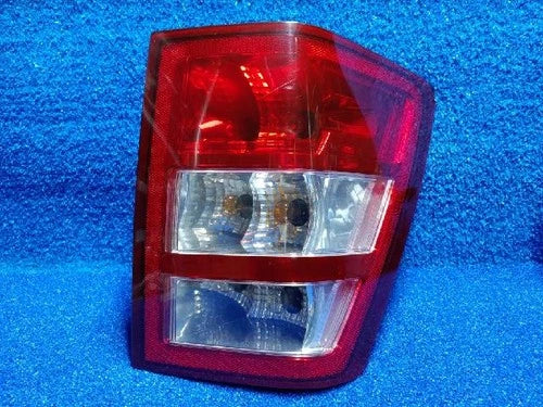 Used OEM Part - Light of brake, turn signal and position right side compatible with Jeep Cherokee 2006, genuine OEM replacement part 55156720AF