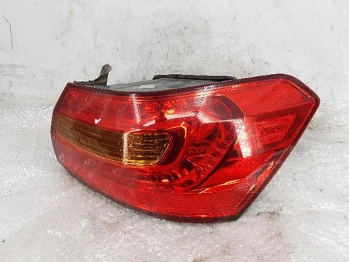 Right outer rear tail light assembly compatible with Kia Cadenza 2010, genuine OEM replacement part 92402 3R000
