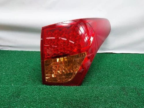 Rear combination tail light (outer right) compatible with Hyundai Veracruz 2012, genuine OEM replacement part 924023J100