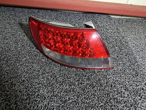 Left rear combination tail light assembly compatible with Hyundai Azera 2010, genuine OEM replacement part 92401 3L002