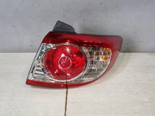 Rear combination tail light assembly outer right Hyundai Santa FE 2010 OEM 924022B500