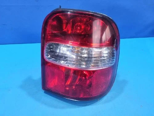 Right rear tail light assembly compatible with Kia Sportage 2001, genuine OEM replacement part 0K080 51150
