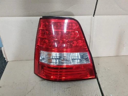 Left rear tail light assembly compatible with Kia Sorento 2007, LH OEM 92401, 3E500