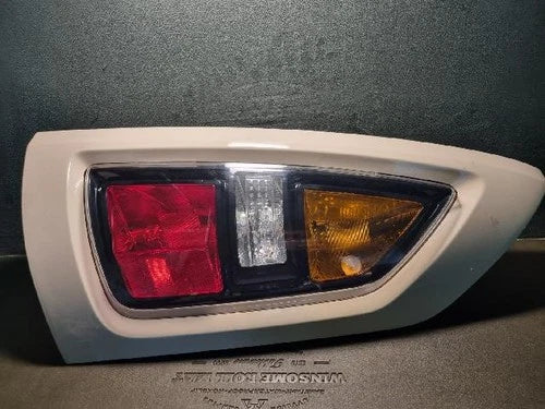 Right rear tail light assembly compatible with Kia Soul 2011, genuine OEM replacement part 92420 2K000