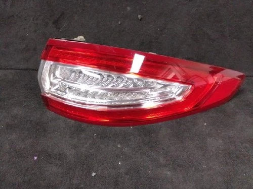 Rear combination tail light compatible with Ford Mondeo 2017 (passenger side/right) OEM 2345651