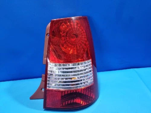 Right rear combination tail light assembly OEM 92402 07000 compatible with Kia Picanto 2005