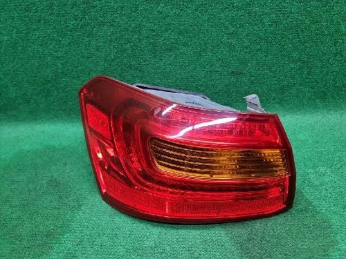 Left rear tail light assembly compatible with Kia Cadenza 2011, genuine OEM replacement part 92401 3R000